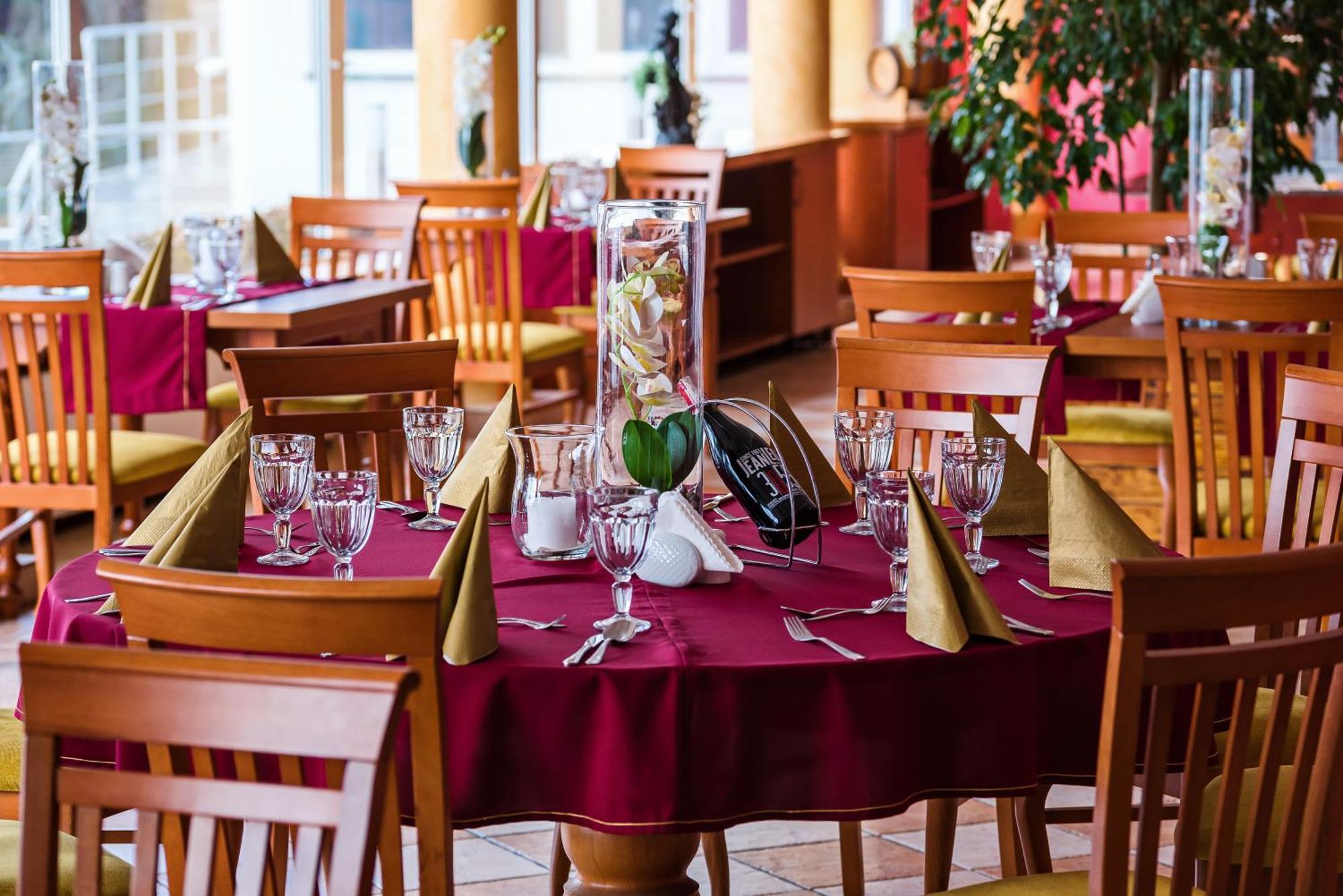 Hotel Pietrak Wagrowiec Exterior photo